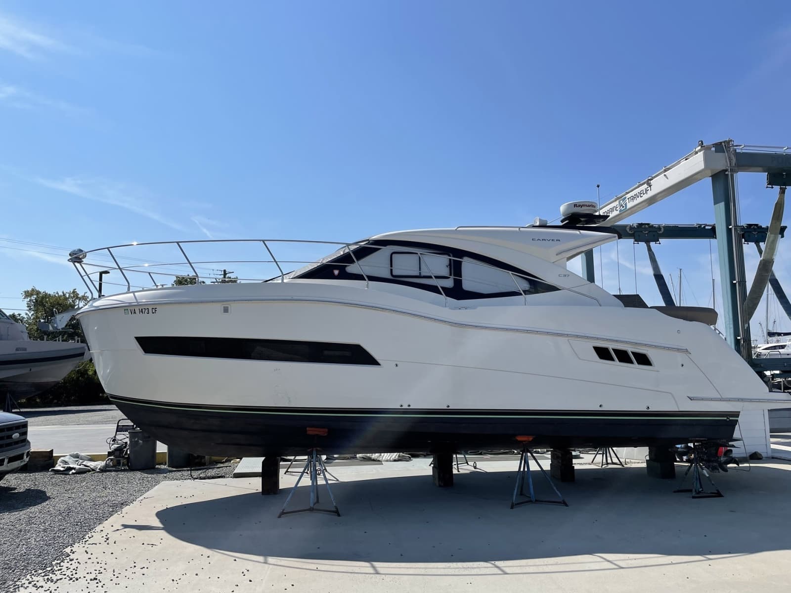 2019 Carver C37 - Photo 5