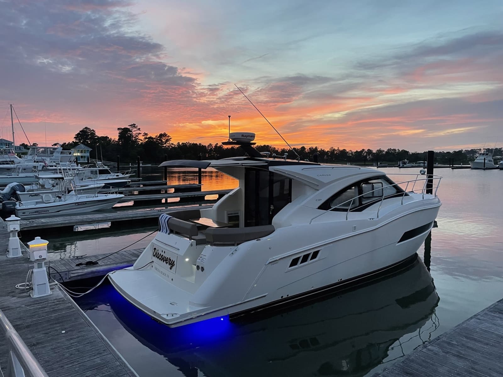 2019 Carver C37 - Photo 1