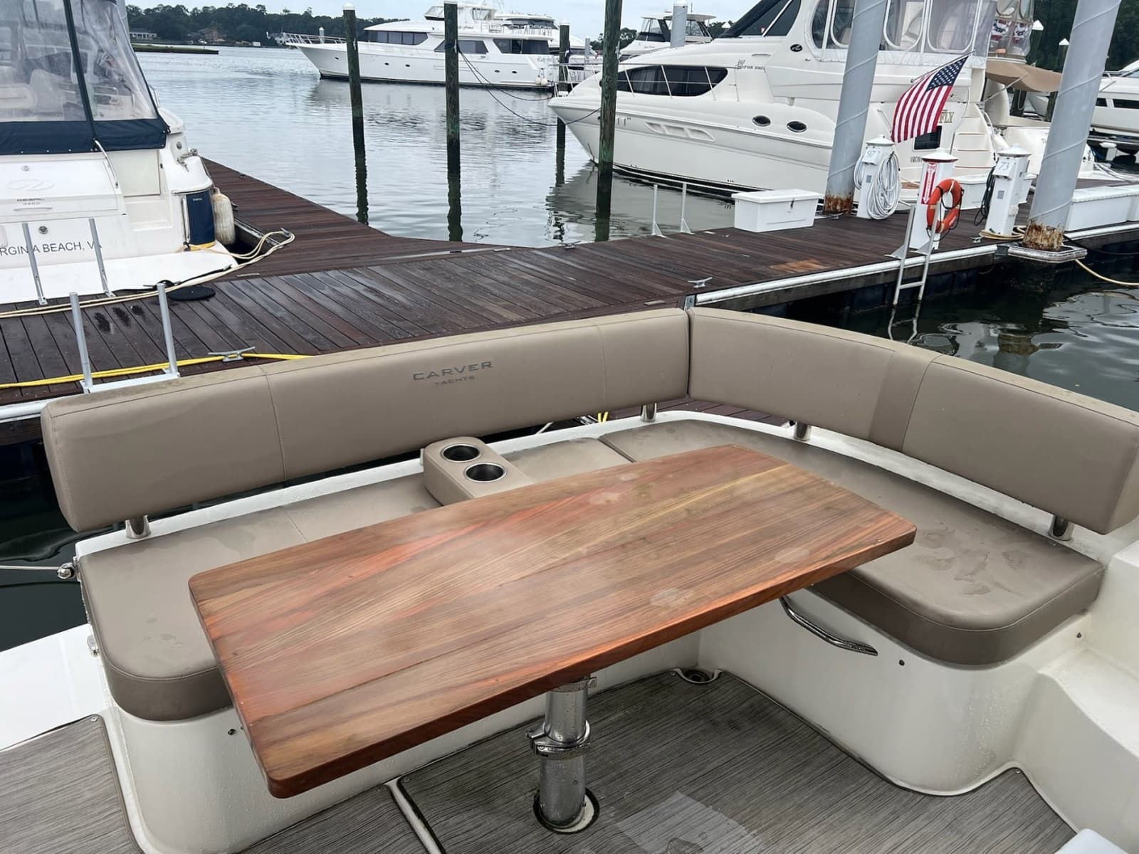 2019 Carver C37 - Photo 13