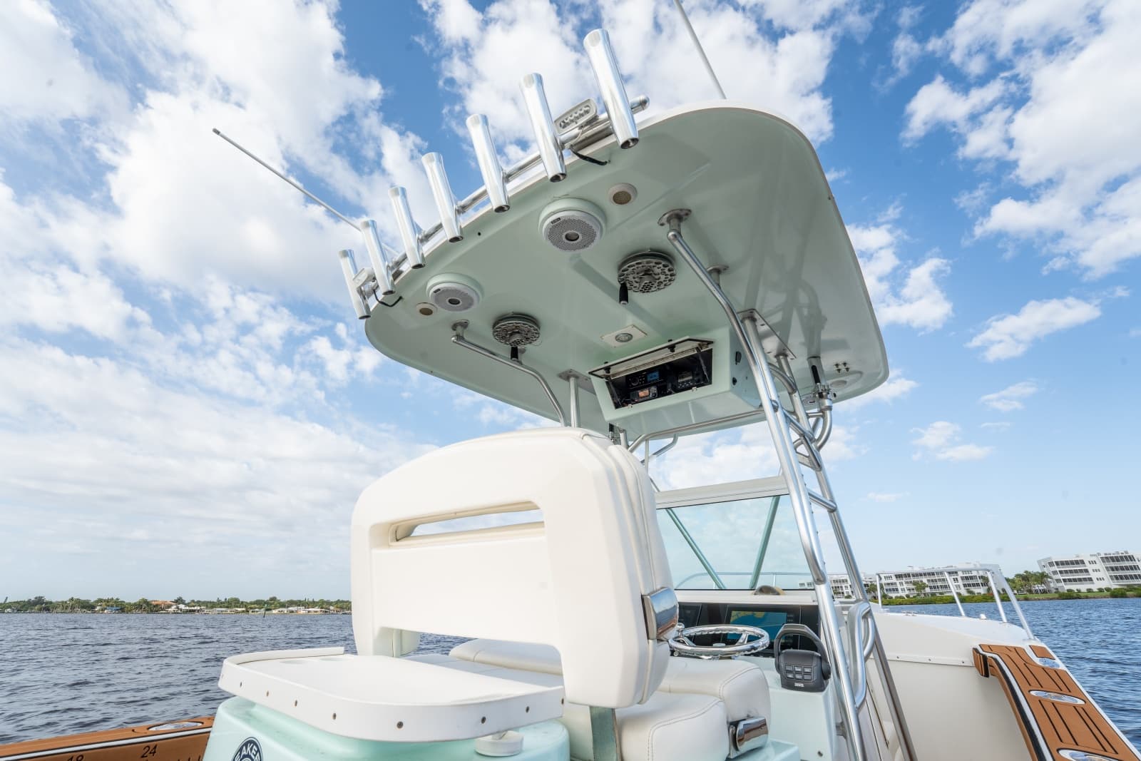 2009 Bimini 24 Center Console - Photo 7