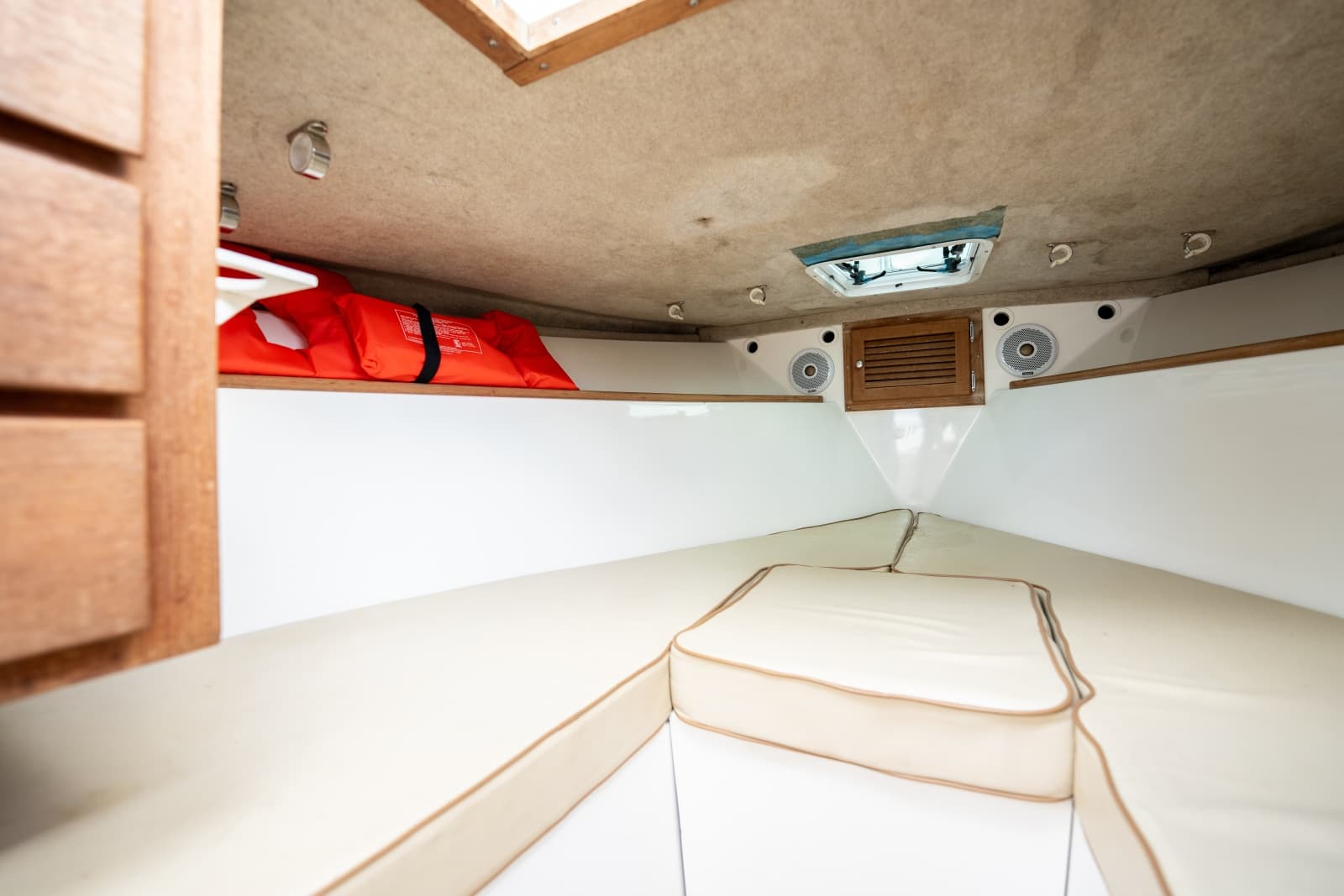 2009 Bimini 24 Center Console - Photo 9