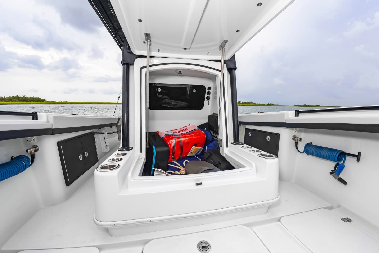 2025 Yellowfin 32 - Photo 34