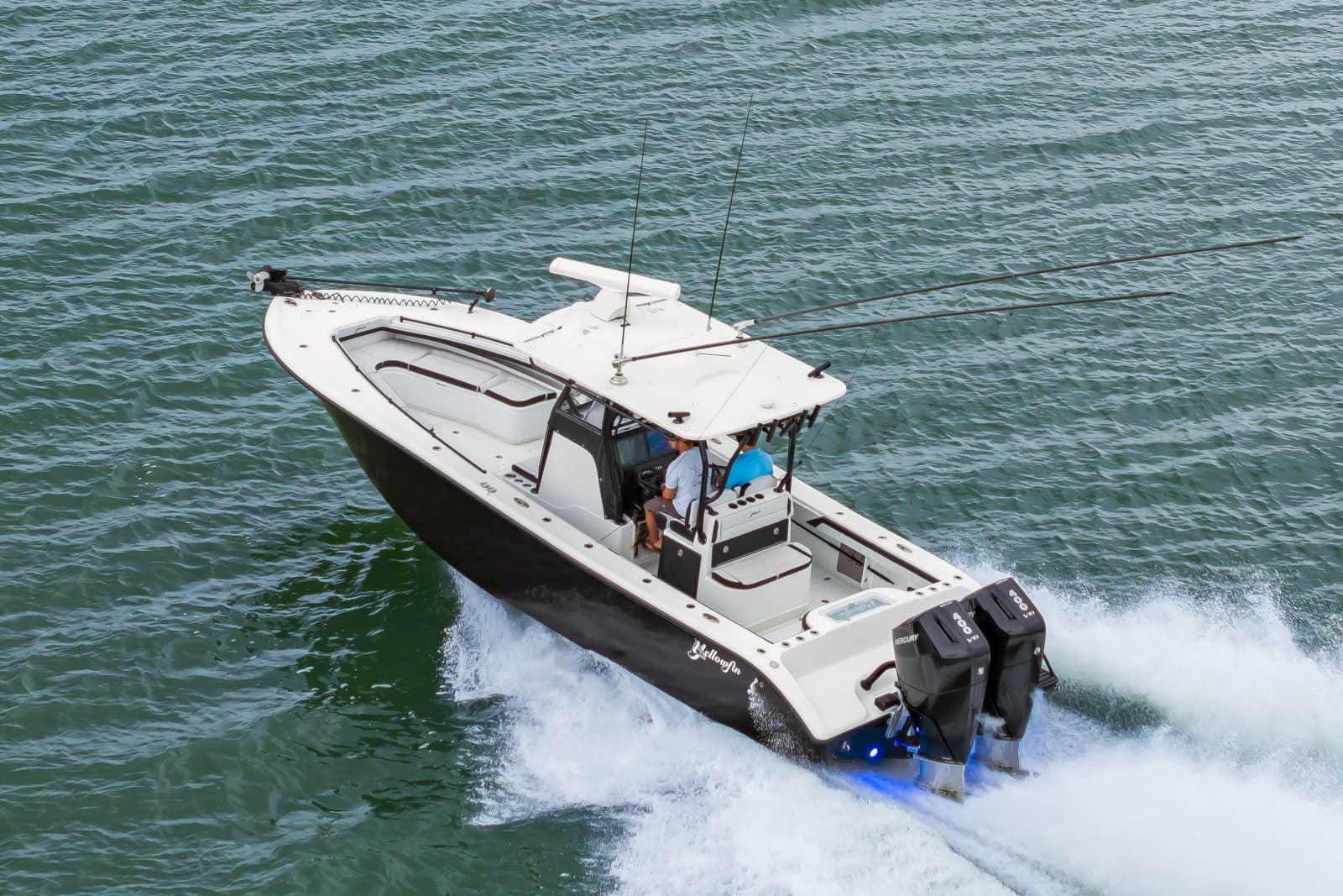 2025 Yellowfin 32 - Photo 4
