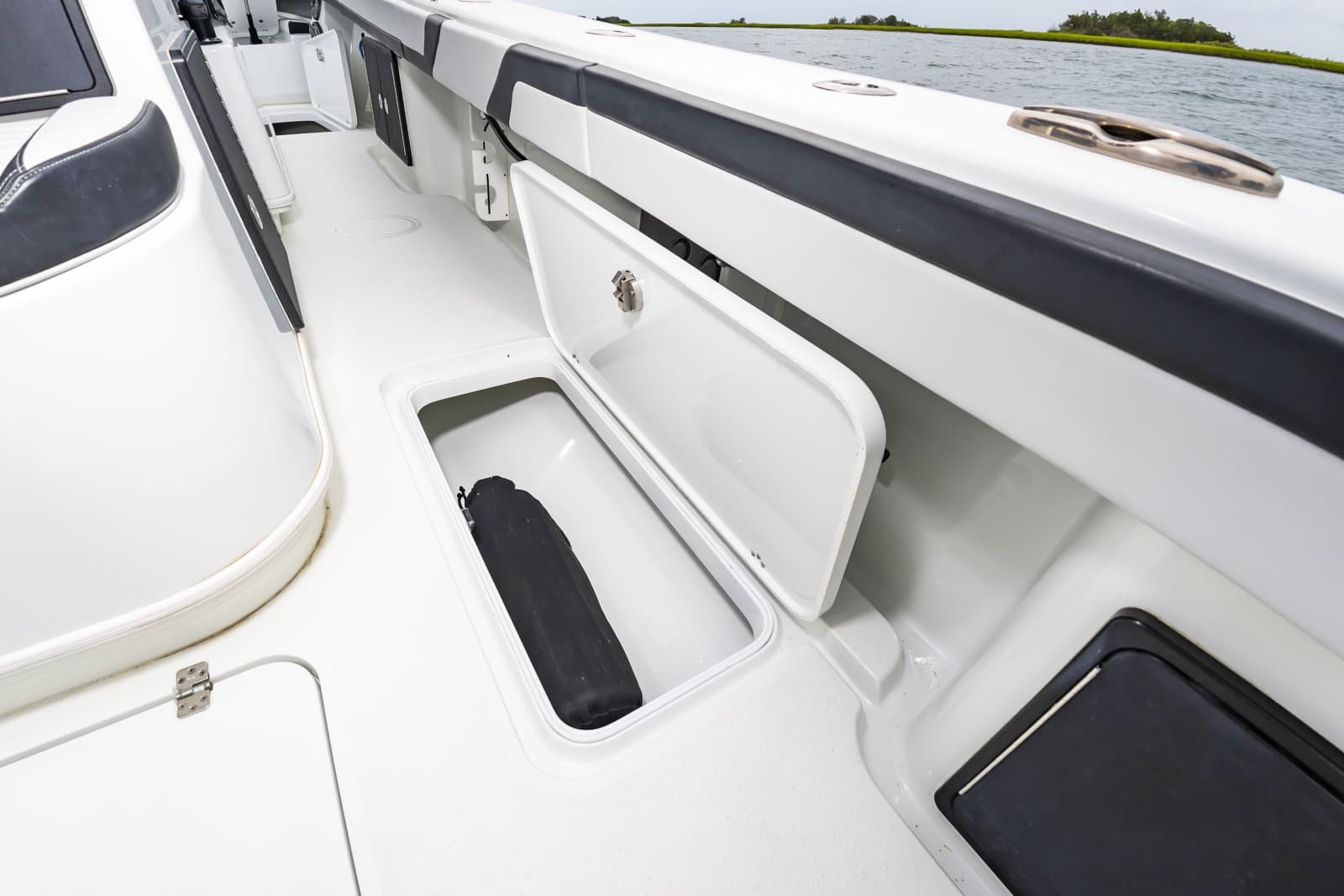 2025 Yellowfin 32 - Photo 24