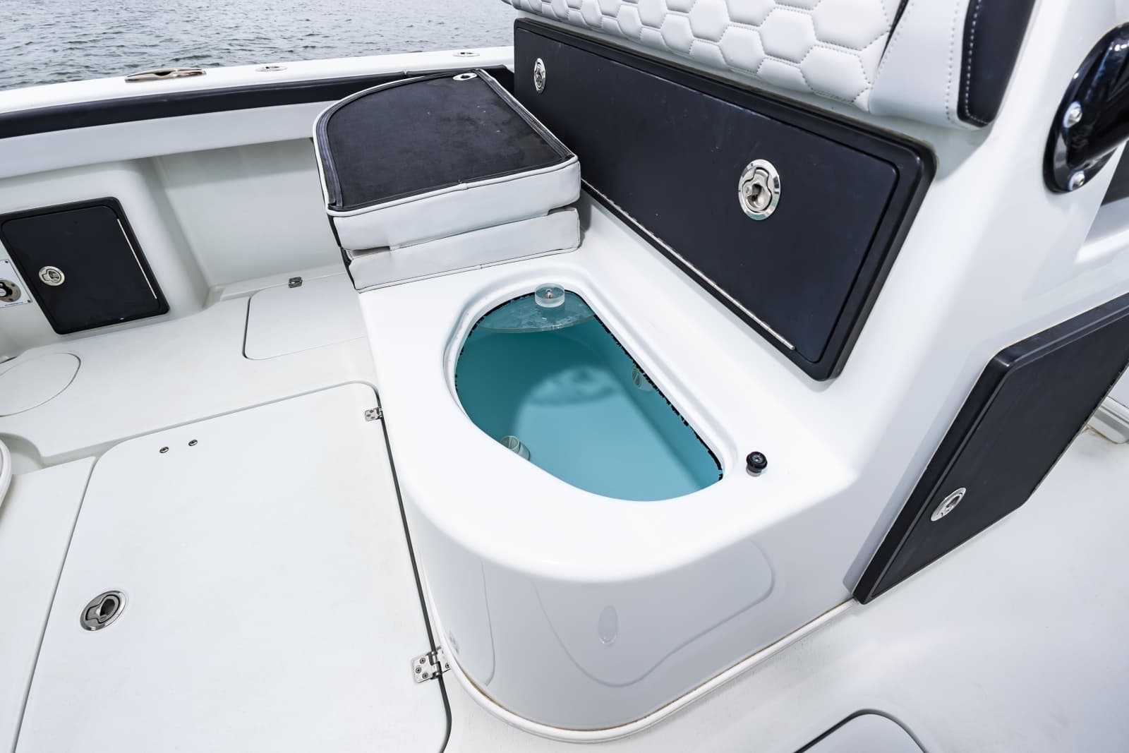 2025 Yellowfin 32 - Photo 21