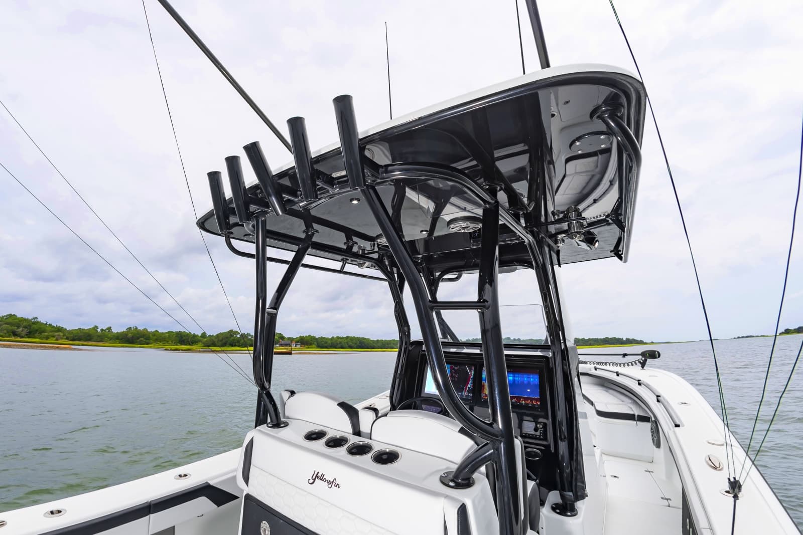 2025 Yellowfin 32 - Photo 27