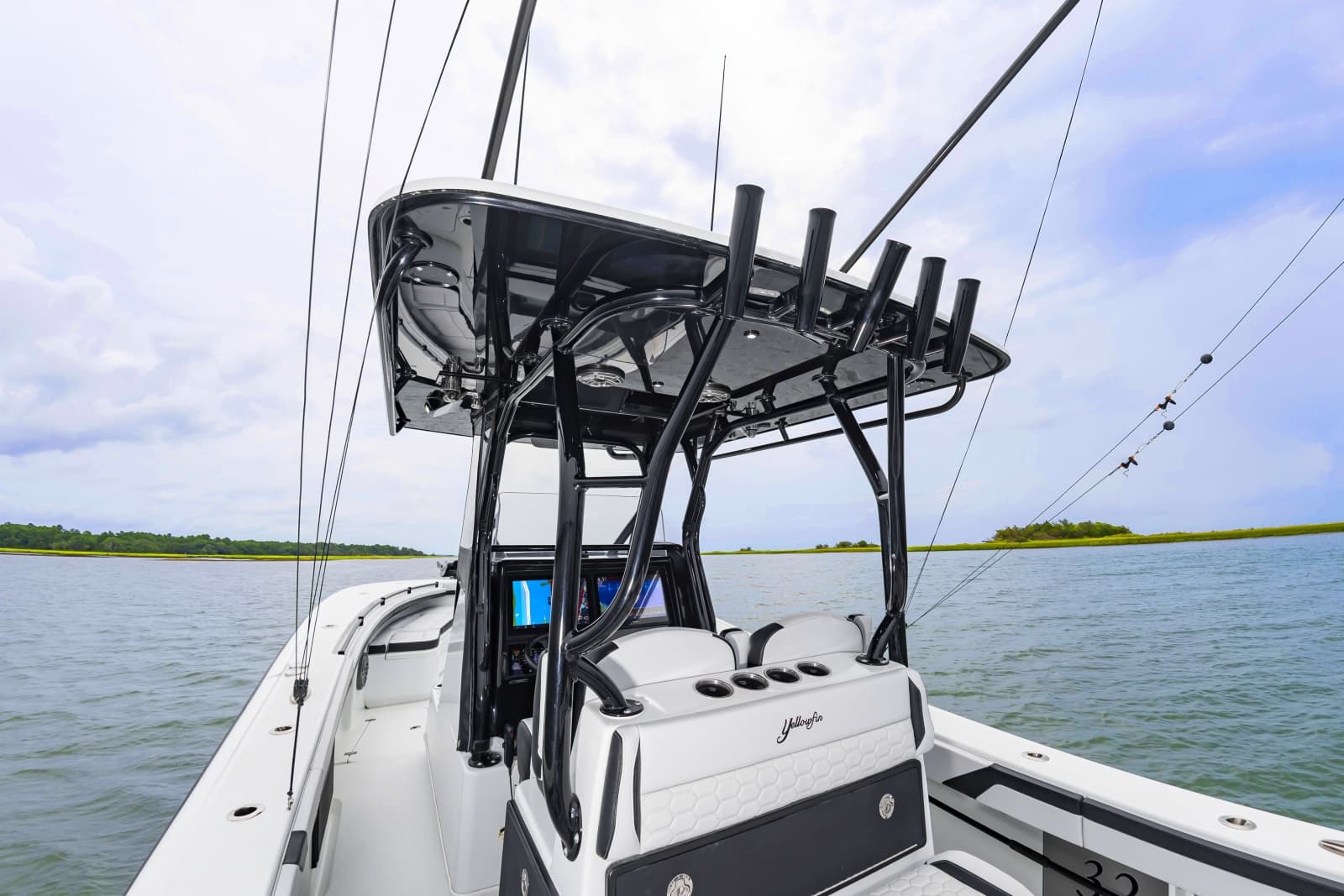 2025 Yellowfin 32 - Photo 28