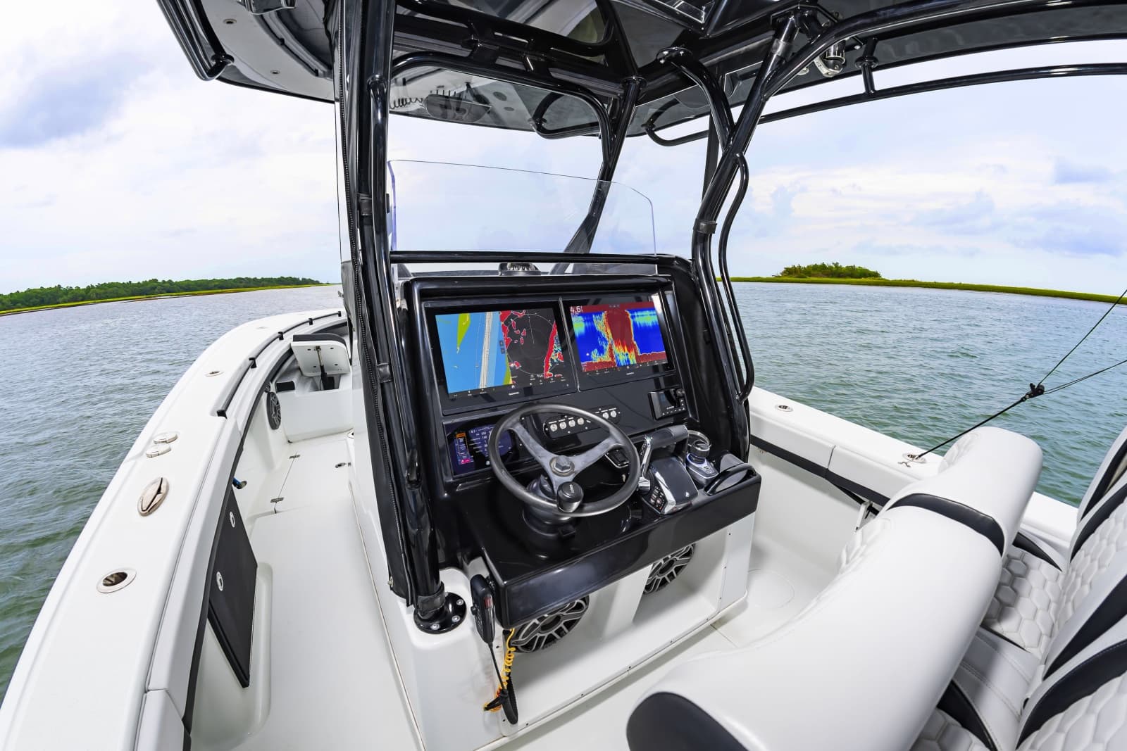 2025 Yellowfin 32 - Photo 10