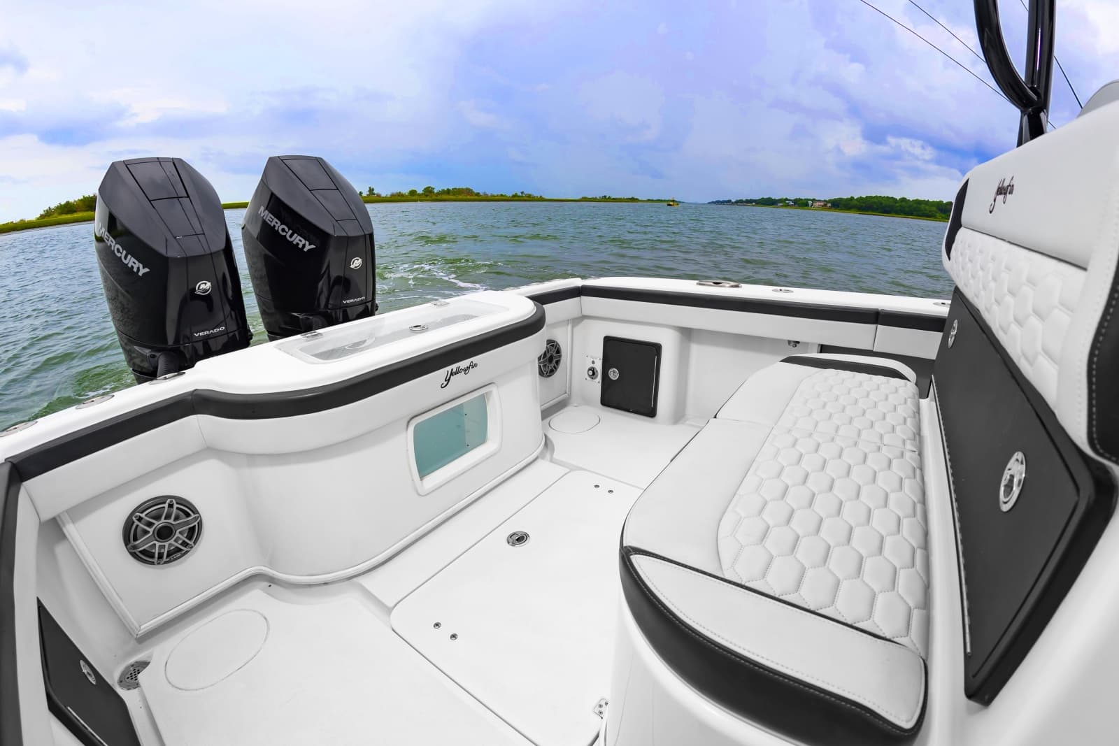 2025 Yellowfin 32 - Photo 18