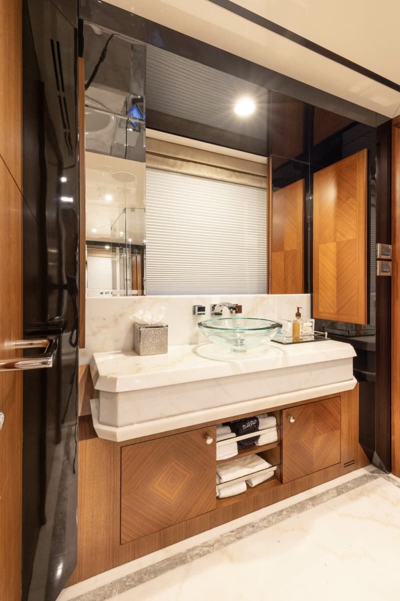 2017 Ocean Alexander OA 120 - Photo 15