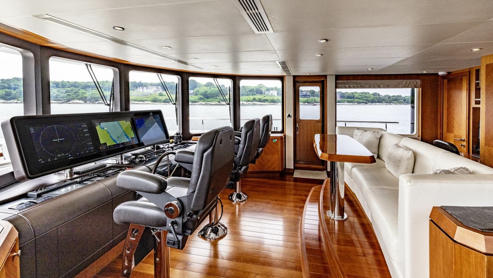 2017 Ocean Alexander OA 120 - Photo 25