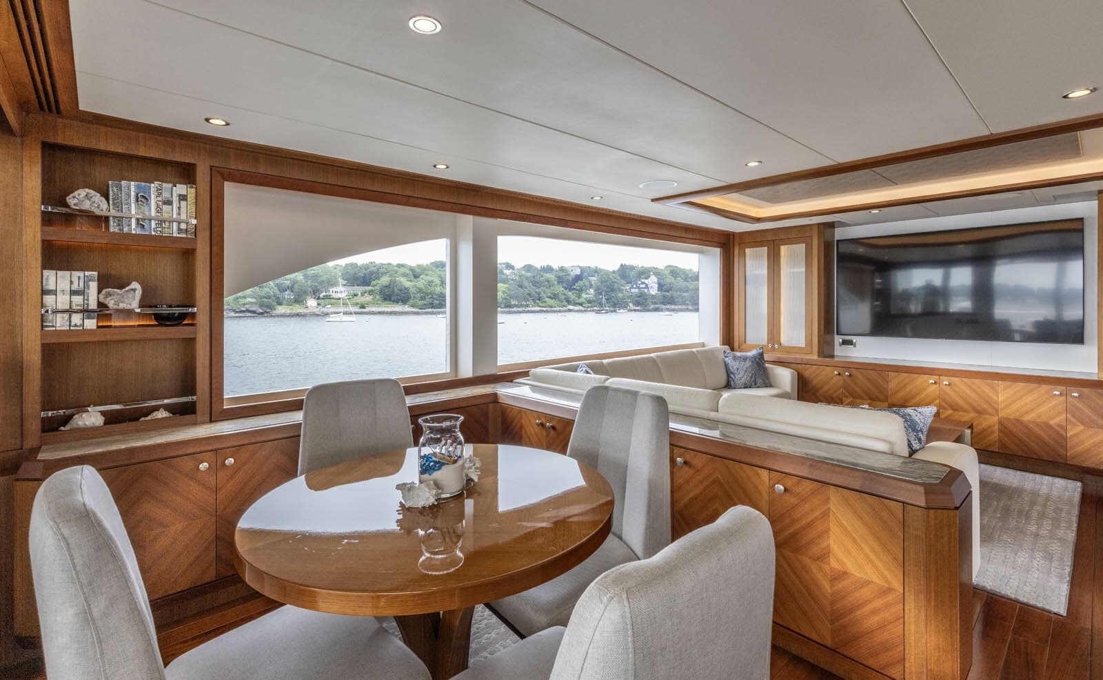 2017 Ocean Alexander OA 120 - Photo 27