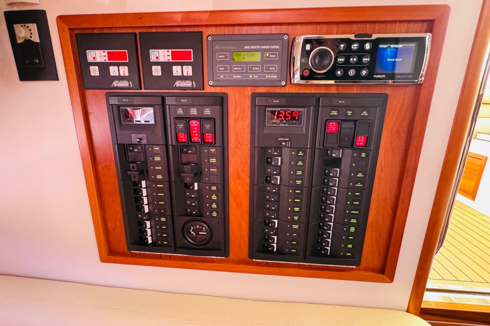 2014 MJM 40z - Photo 23
