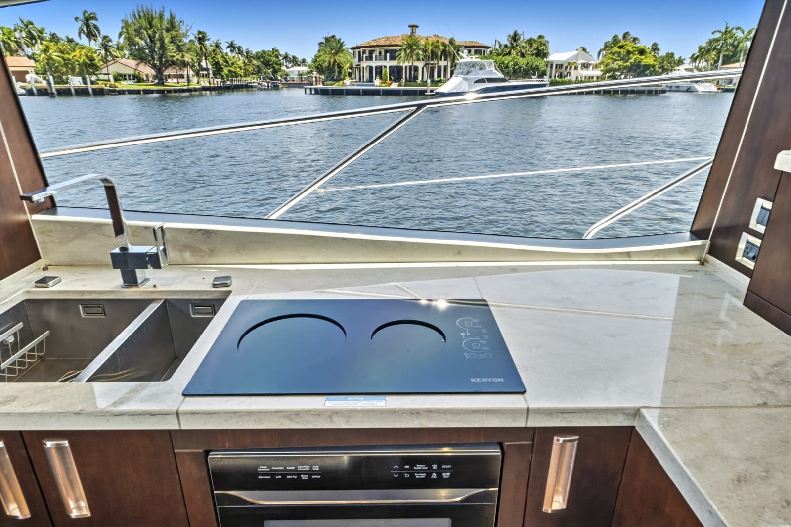 2017 Galeon Sky - Photo 21