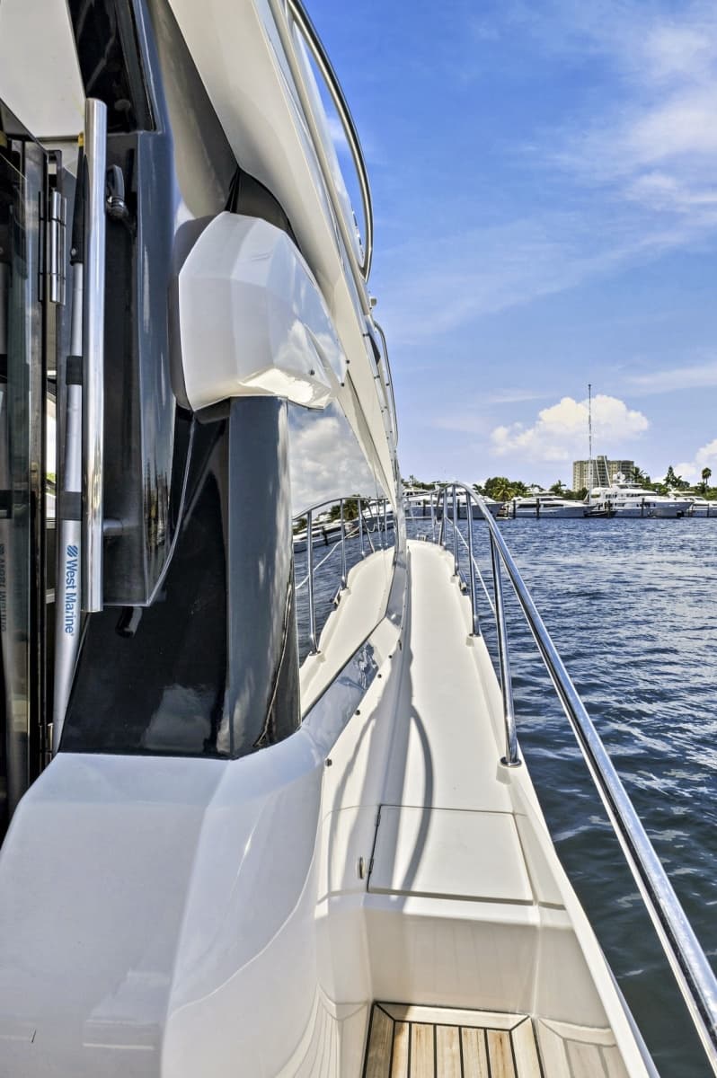 2017 Galeon Sky - Photo 13