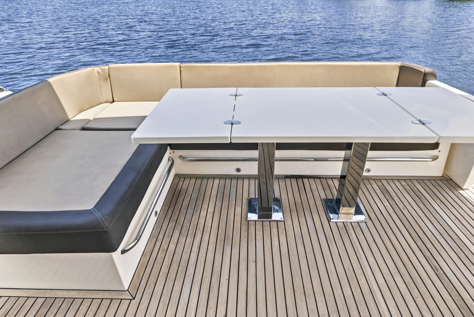 2017 Galeon Sky - Photo 9