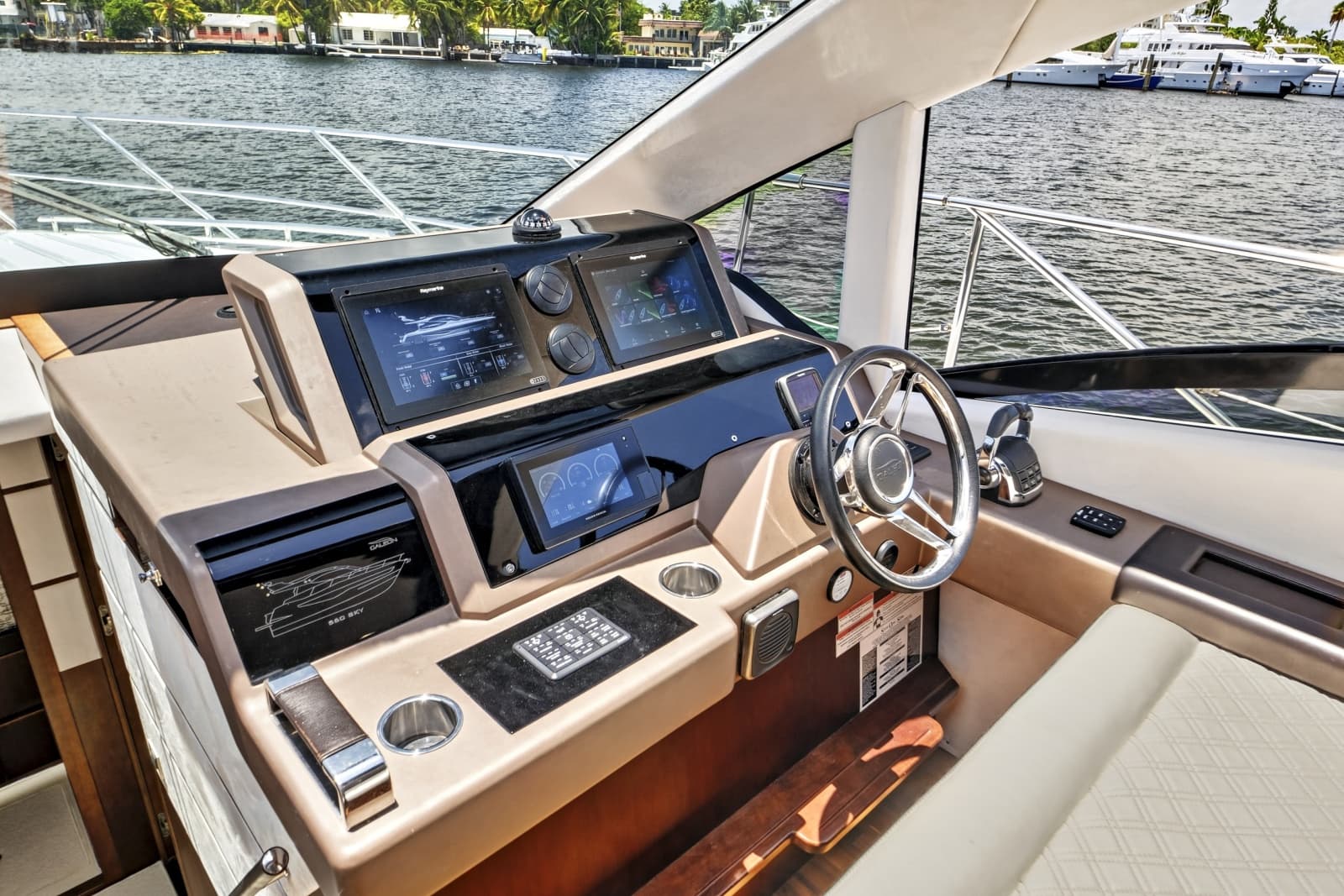 2017 Galeon Sky - Photo 24