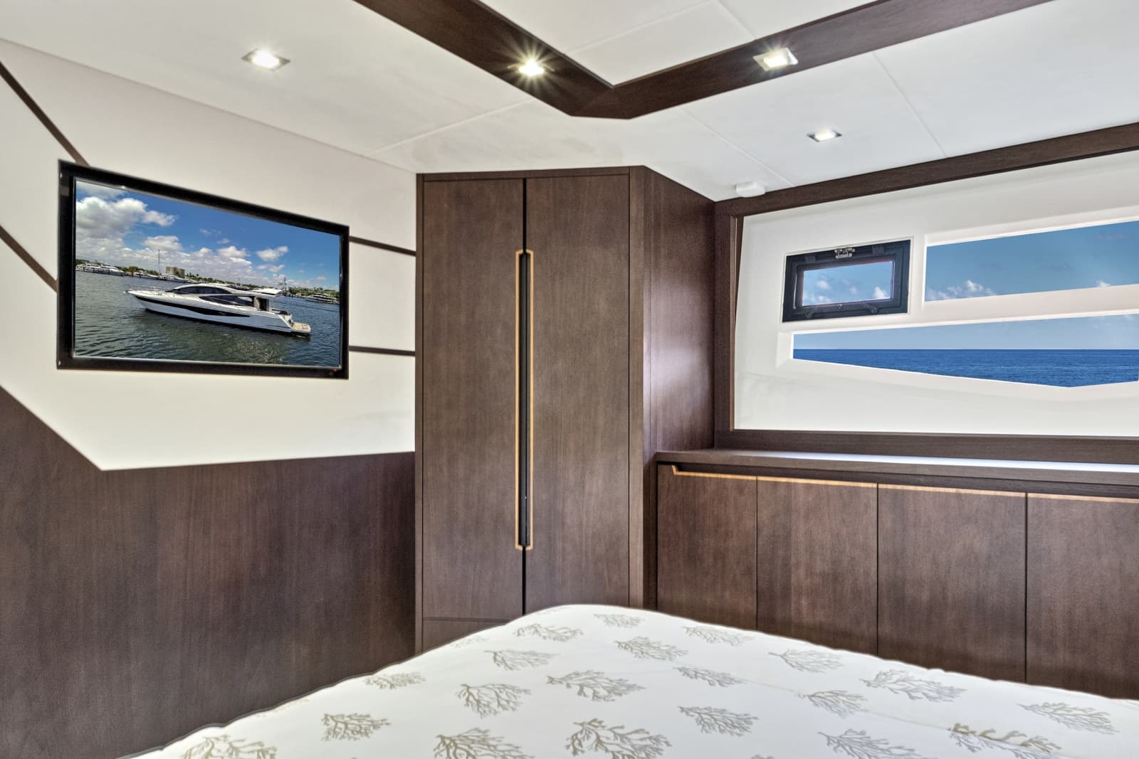 2017 Galeon Sky - Photo 32