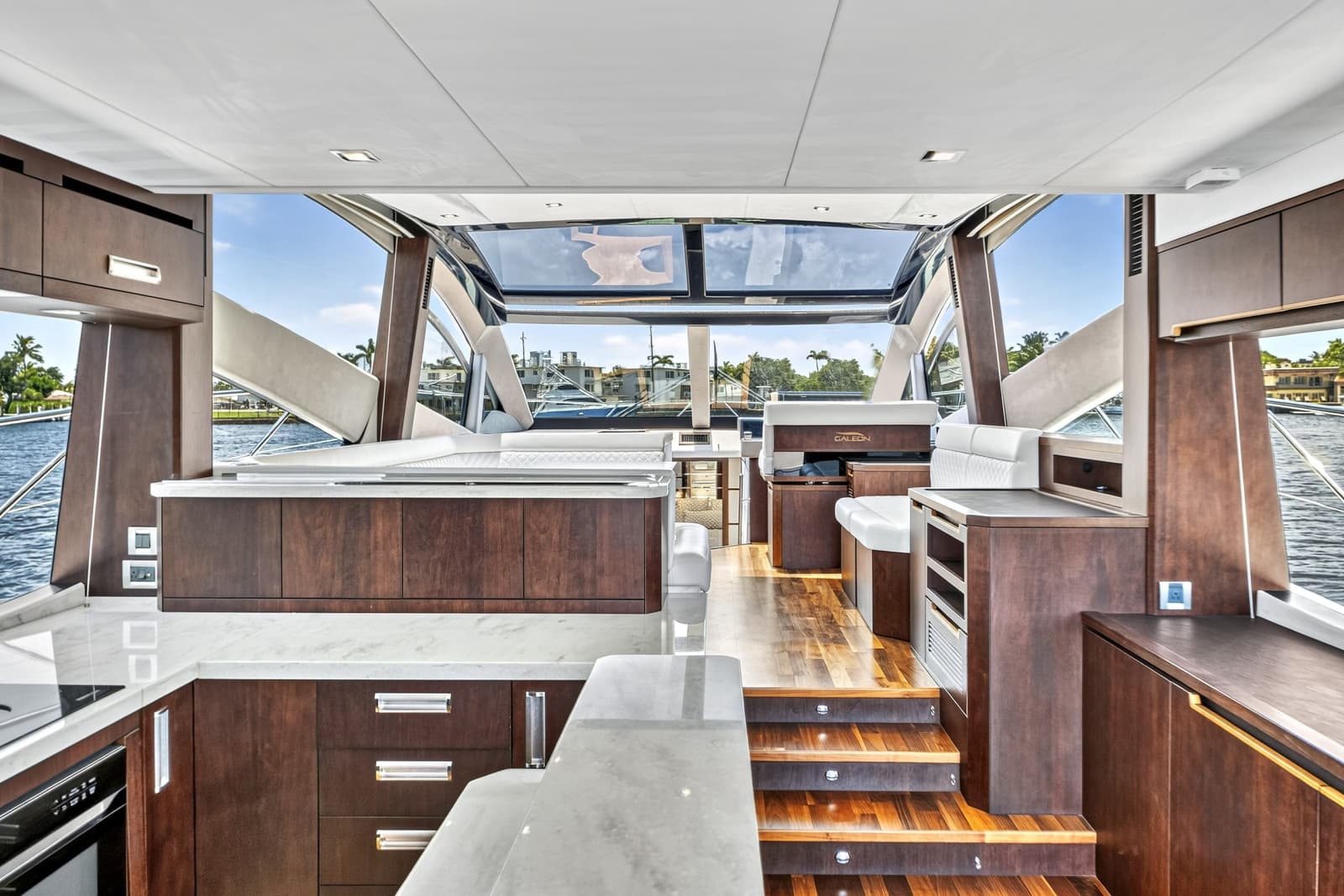 2017 Galeon Sky - Photo 17