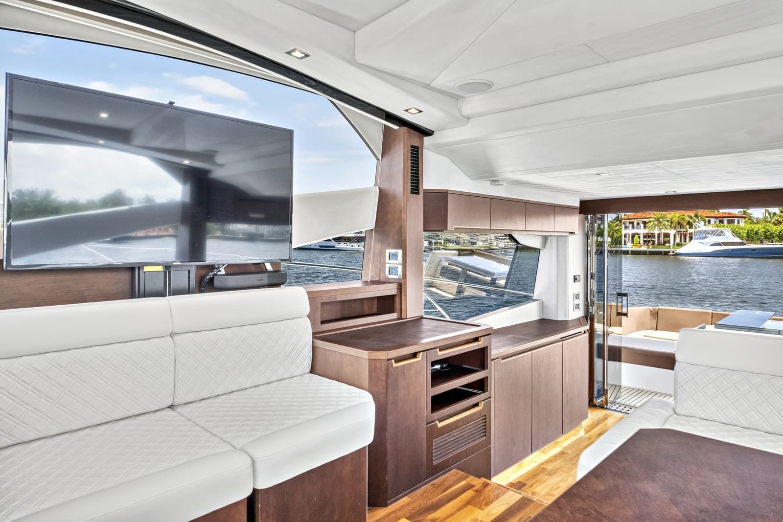 2017 Galeon Sky - Photo 16