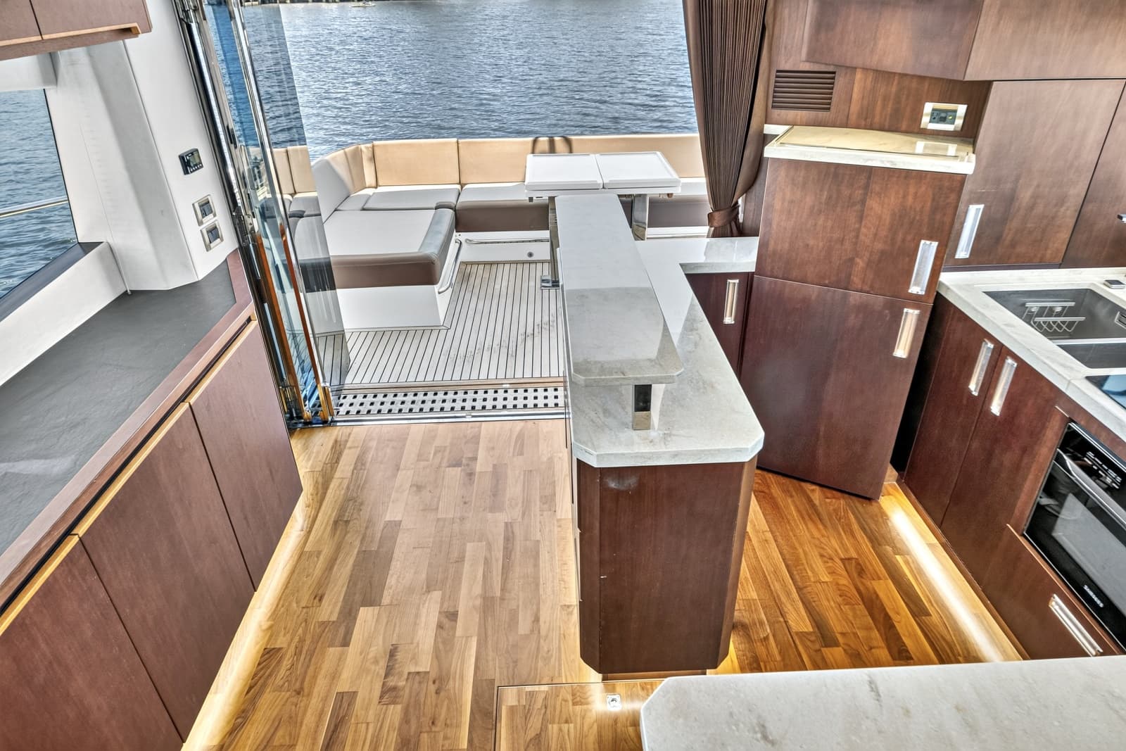 2017 Galeon Sky - Photo 20
