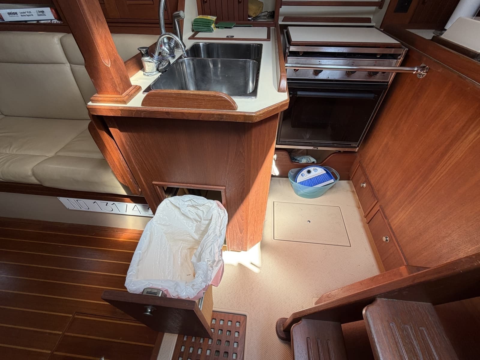 2000 Island Packet 320 - Photo 61