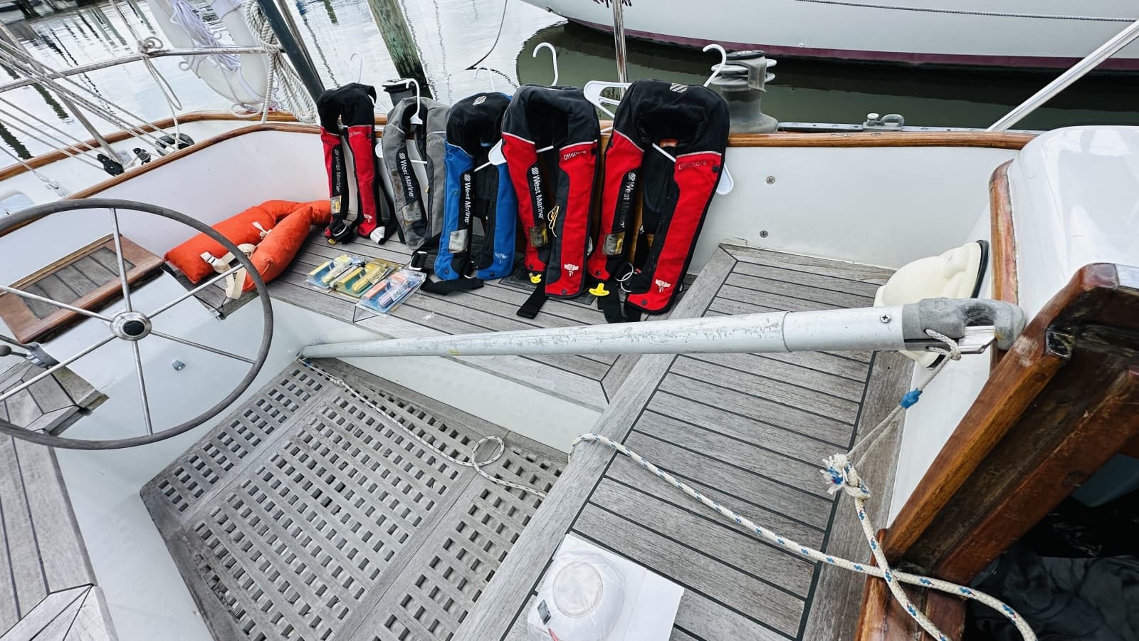 1981 Cape George 36' Cutter - Photo 54