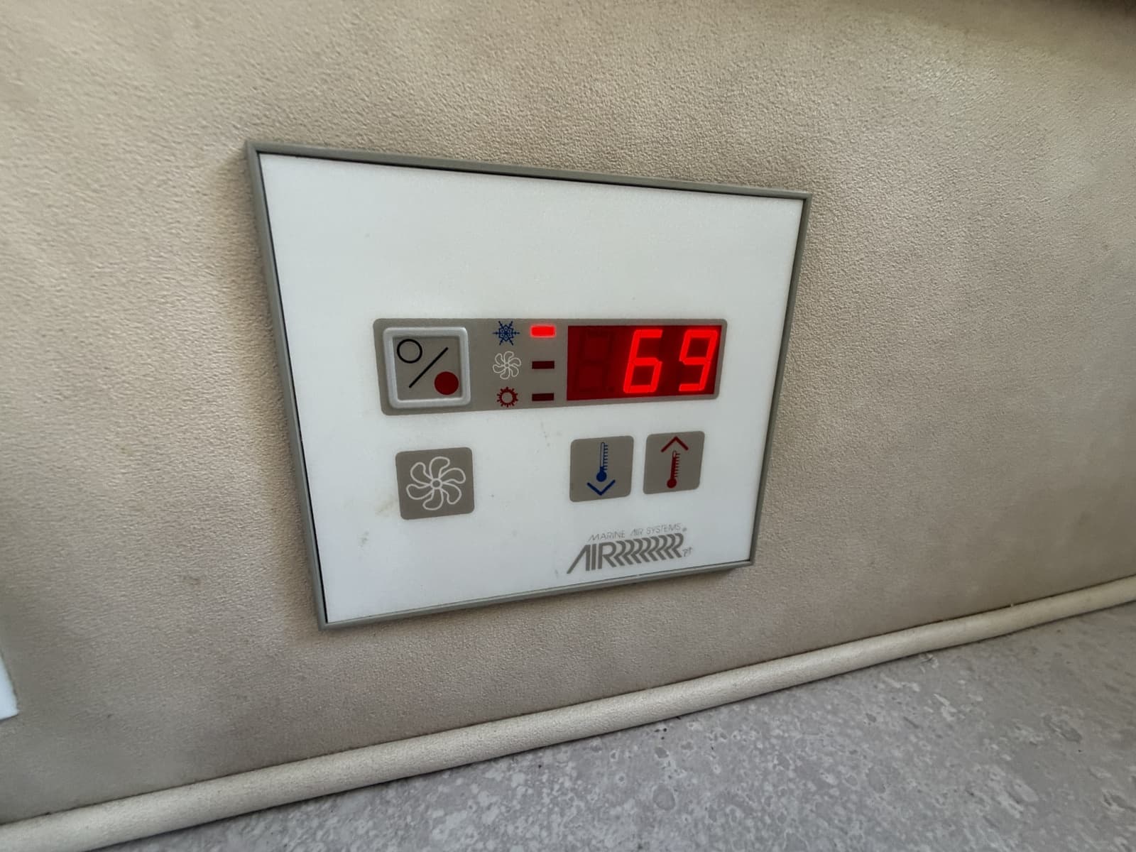 1996 Sea Ray 330 Sundancer - Photo 52