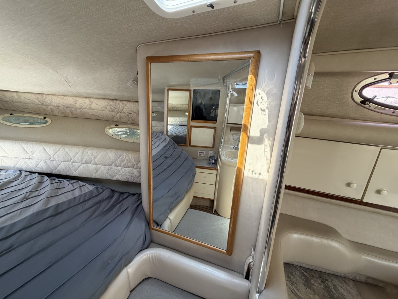 1996 Sea Ray 330 Sundancer - Photo 42