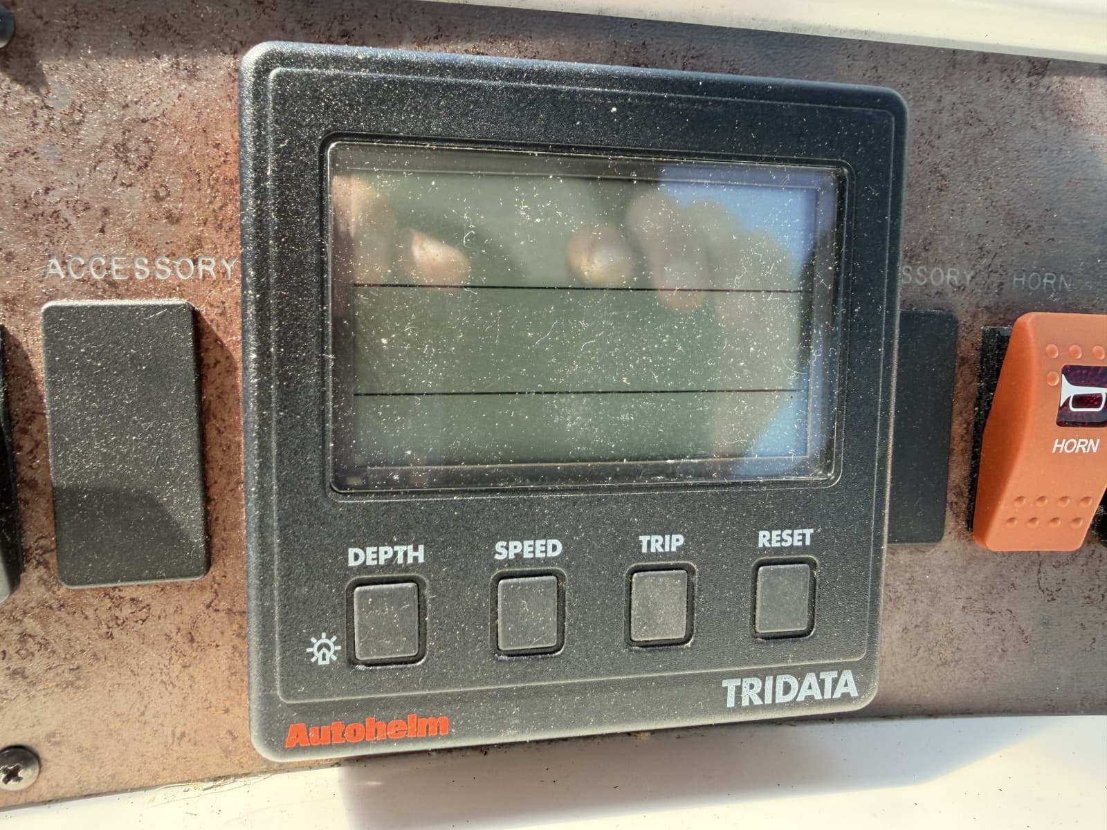 1996 Sea Ray 330 Sundancer - Photo 26