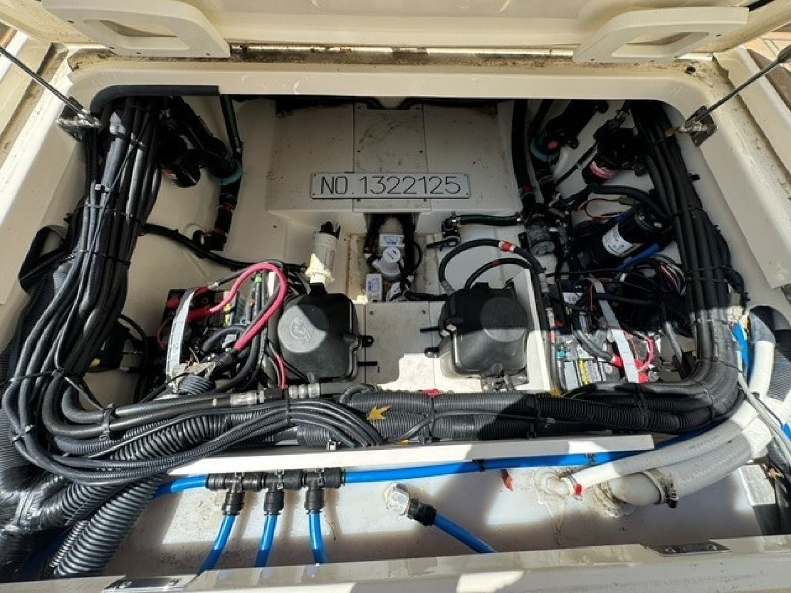 2018 Boston Whaler 320 Vantage - Photo 21
