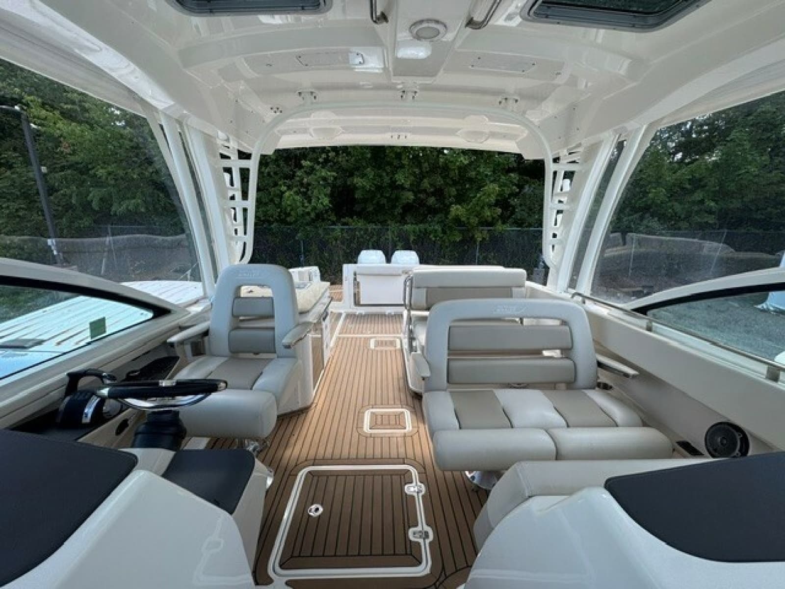 2018 Boston Whaler 320 Vantage - Photo 11