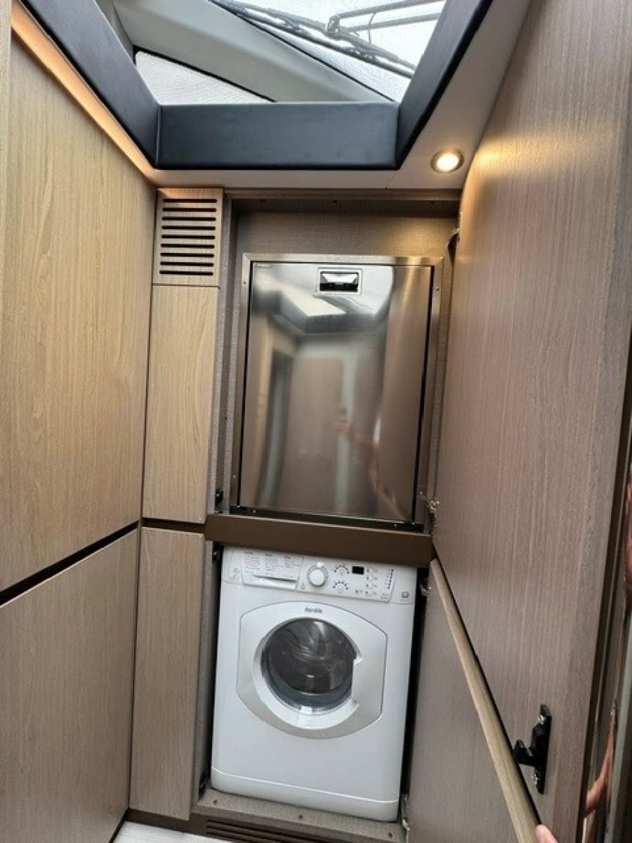 2023 Azimut 50FLY - Photo 27