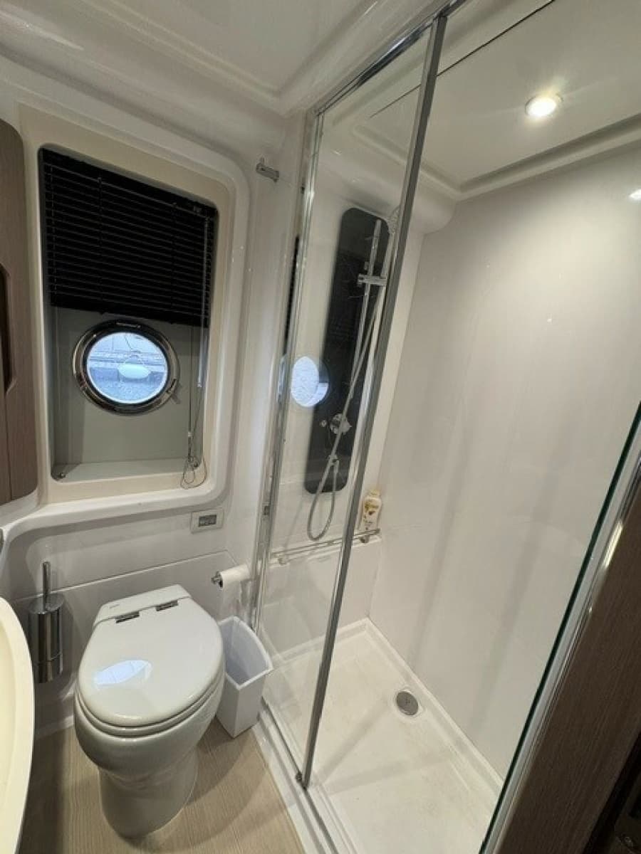 2023 Azimut 50FLY - Photo 26