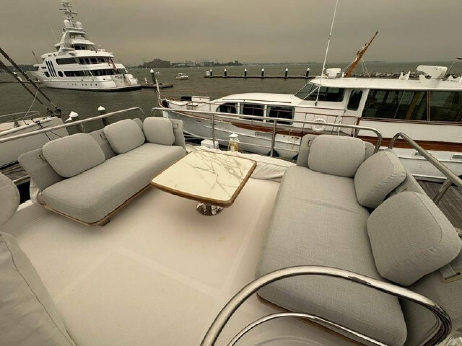 2023 Azimut 50FLY - Photo 36