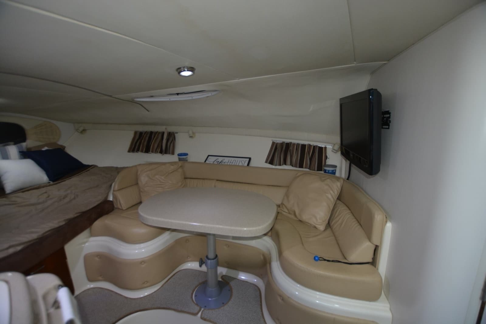2001 Chris-Craft 328 - Photo 9