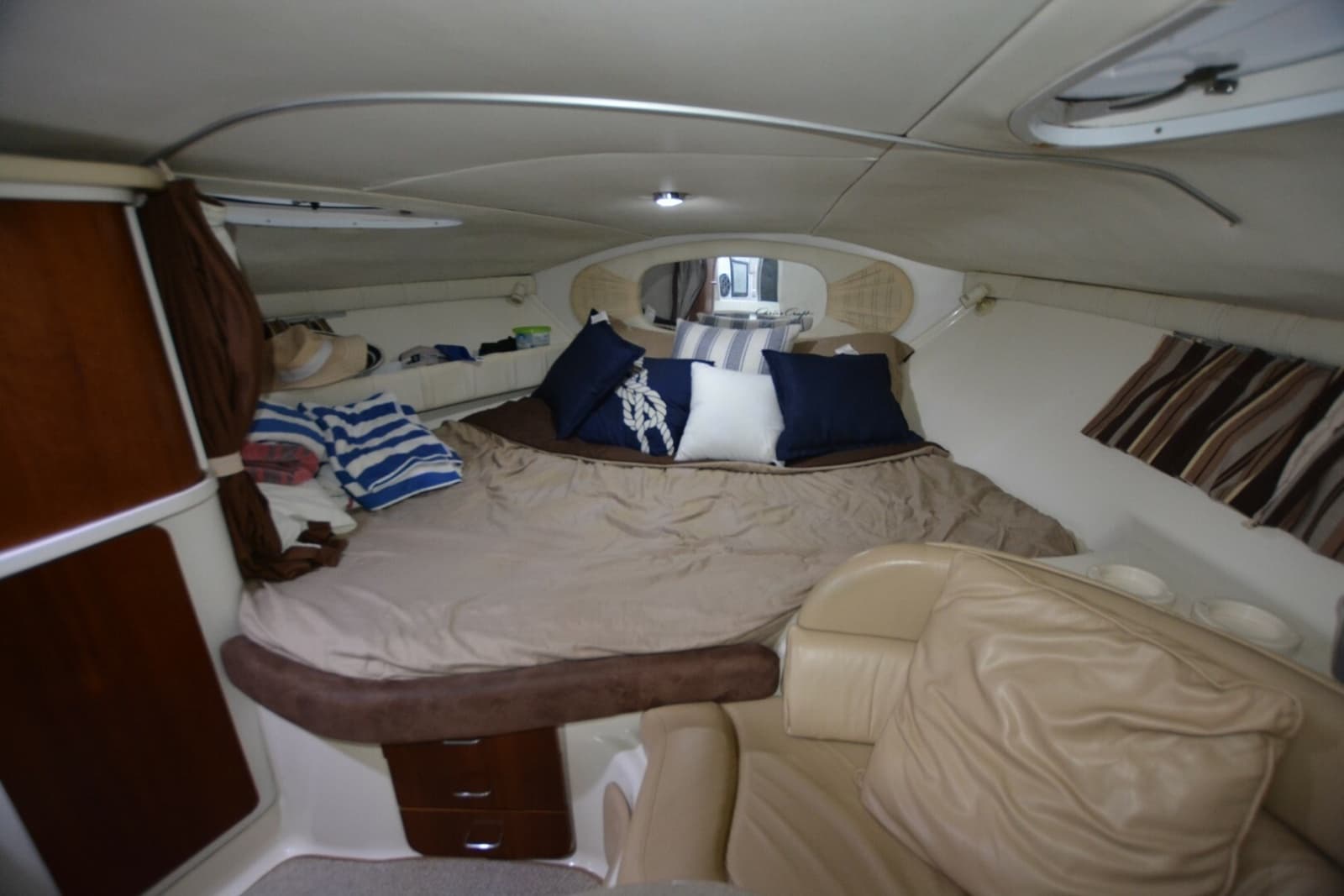 2001 Chris-Craft 328 - Photo 11