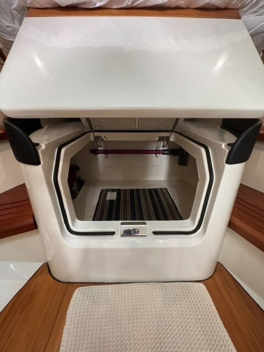 2021 Boston Whaler 405 Conques - Photo 30