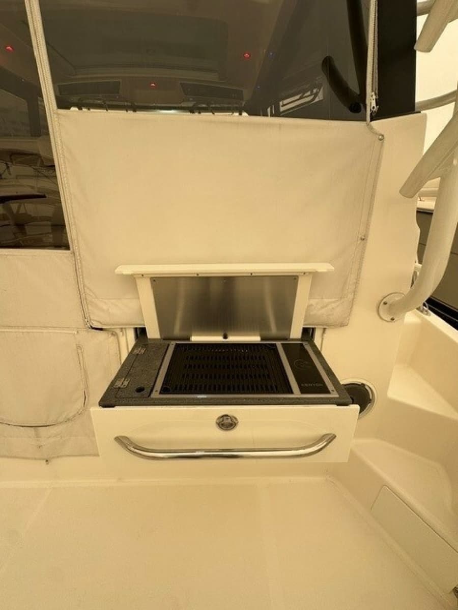 2021 Boston Whaler 405 Conques - Photo 12