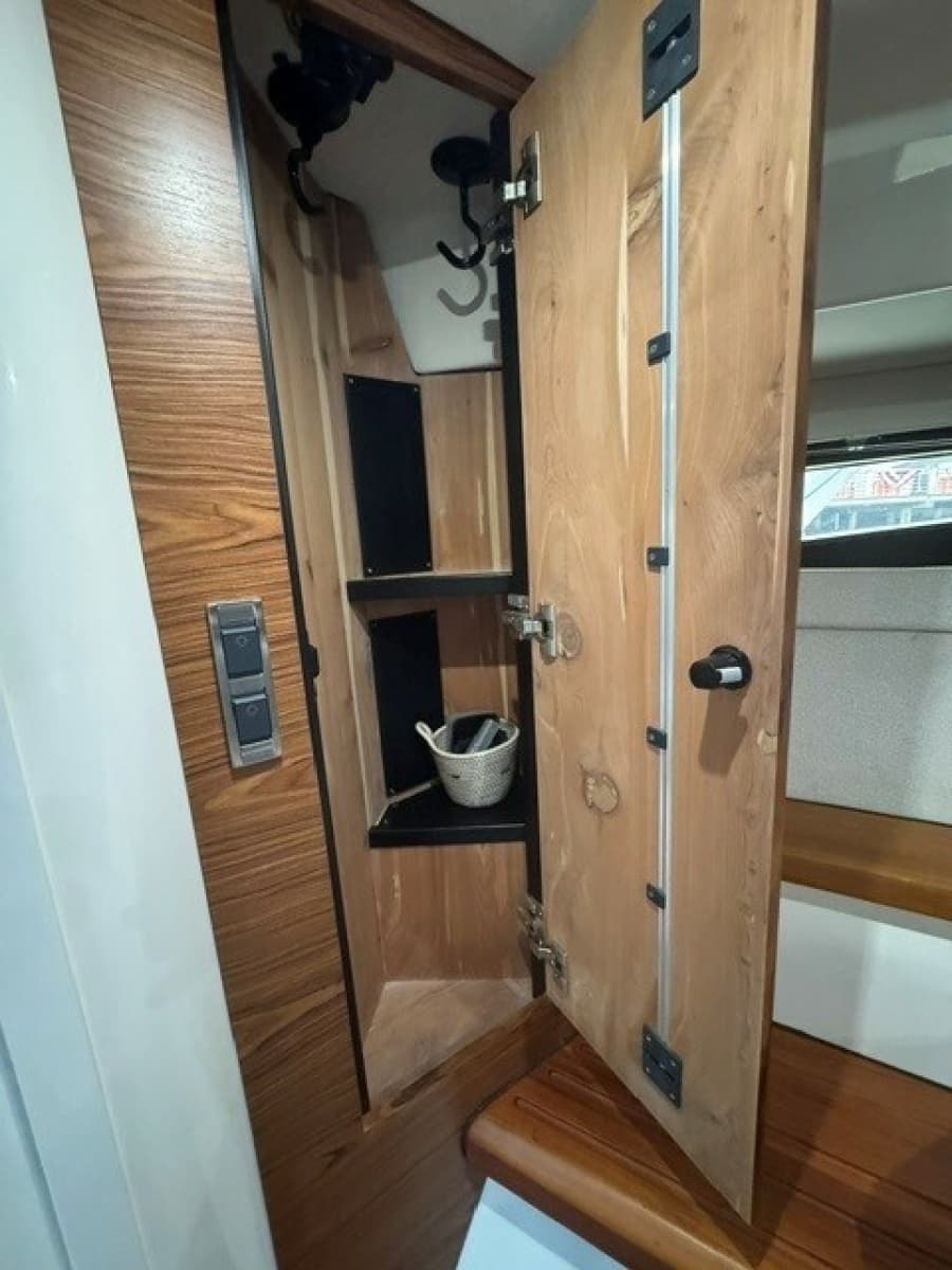2021 Boston Whaler 405 Conques - Photo 33