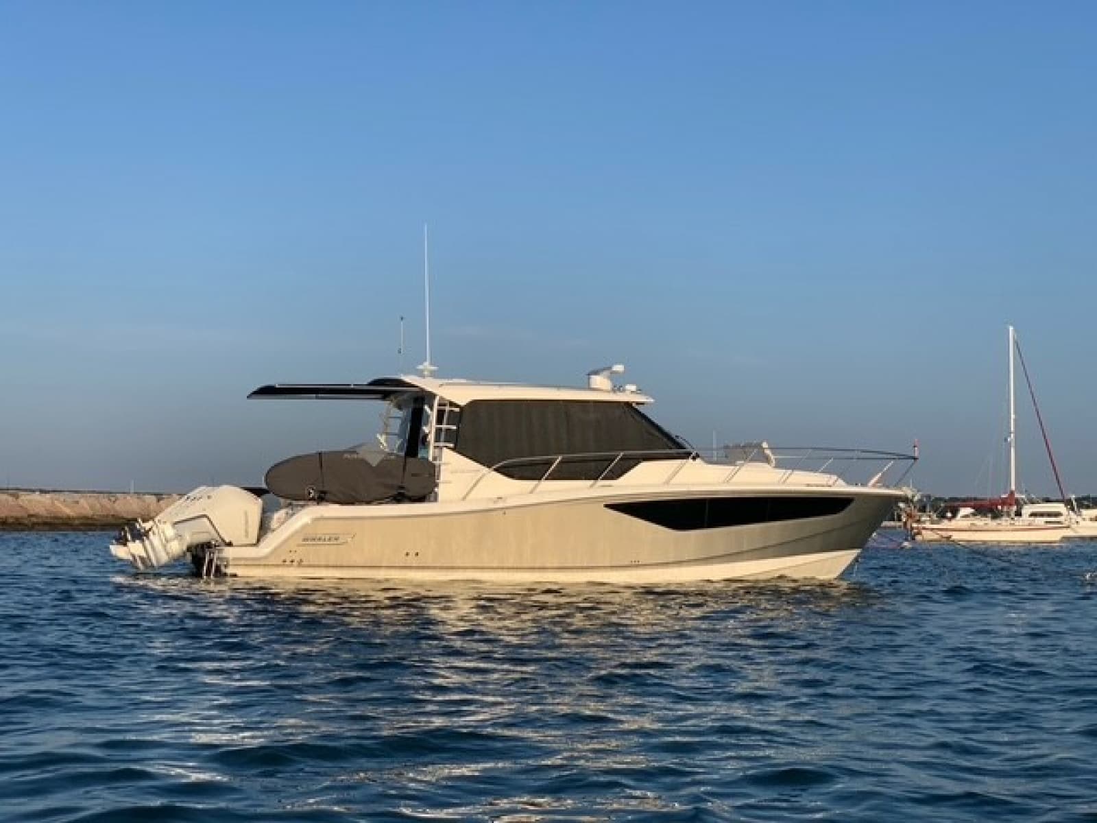 2021 Boston Whaler 405 Conques - Photo 1