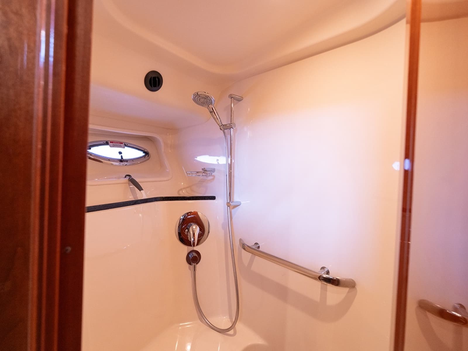 2010 Sea Ray 580 Sedan Bridge - Photo 49