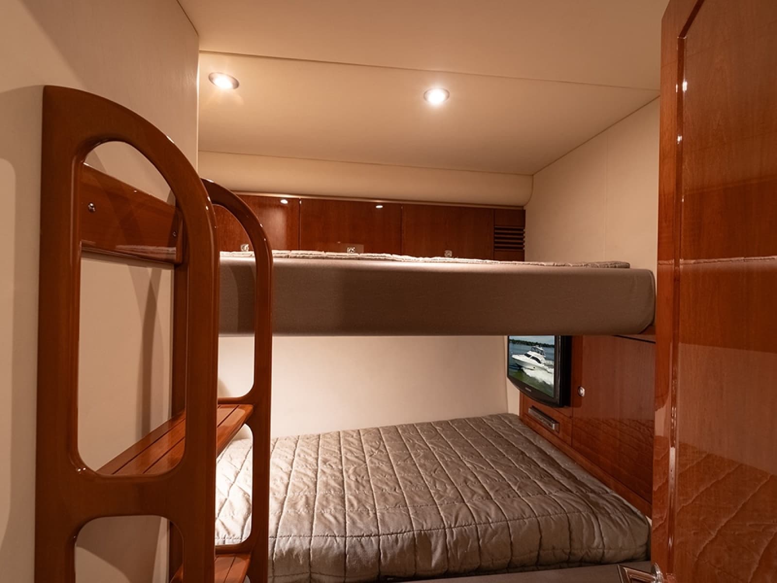2010 Sea Ray 580 Sedan Bridge - Photo 47