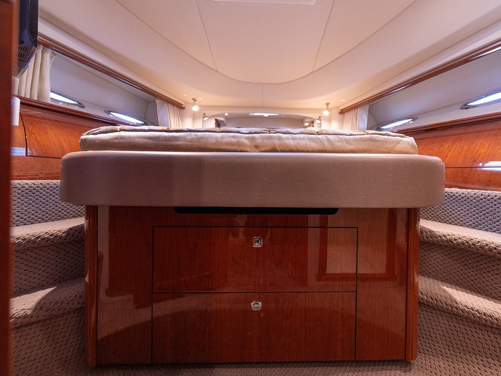 2010 Sea Ray 580 Sedan Bridge - Photo 43