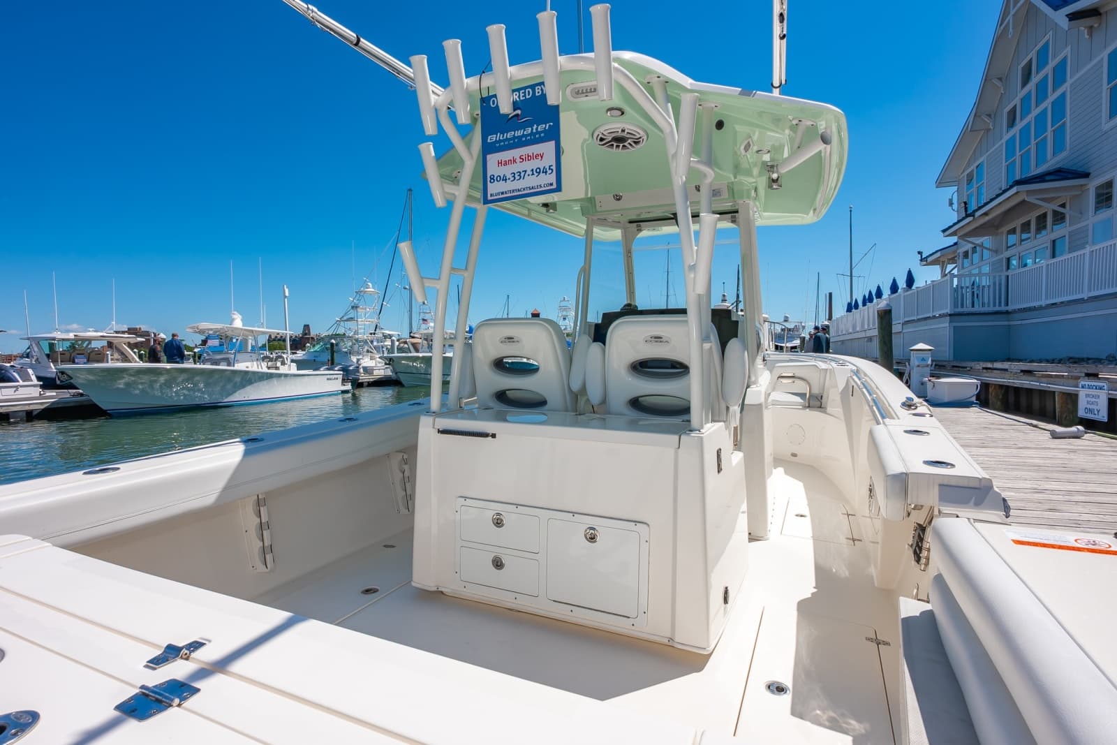 2020 Cobia 320 Center Console - Photo 8