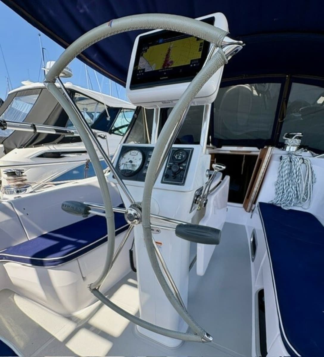 2022 Catalina 355 - Photo 5