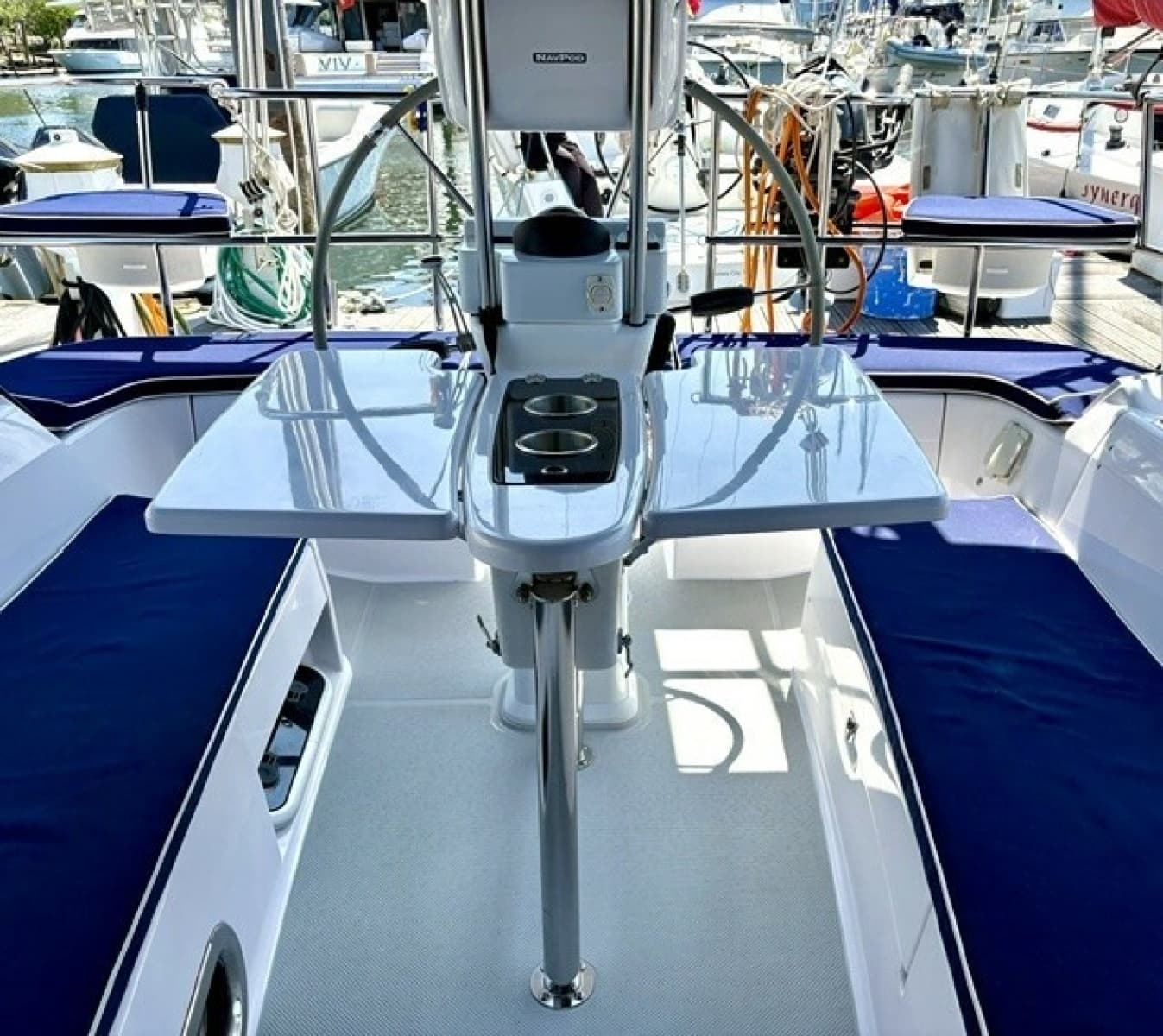2022 Catalina 355 - Photo 7