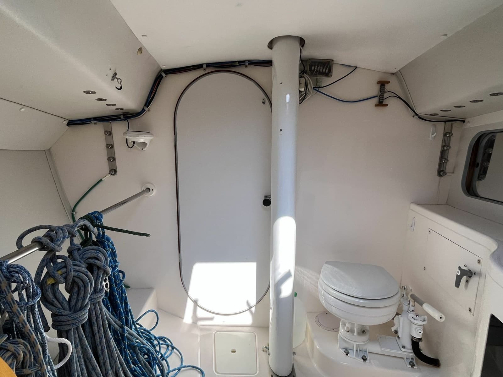 2006 J Boats J/100 - Photo 20