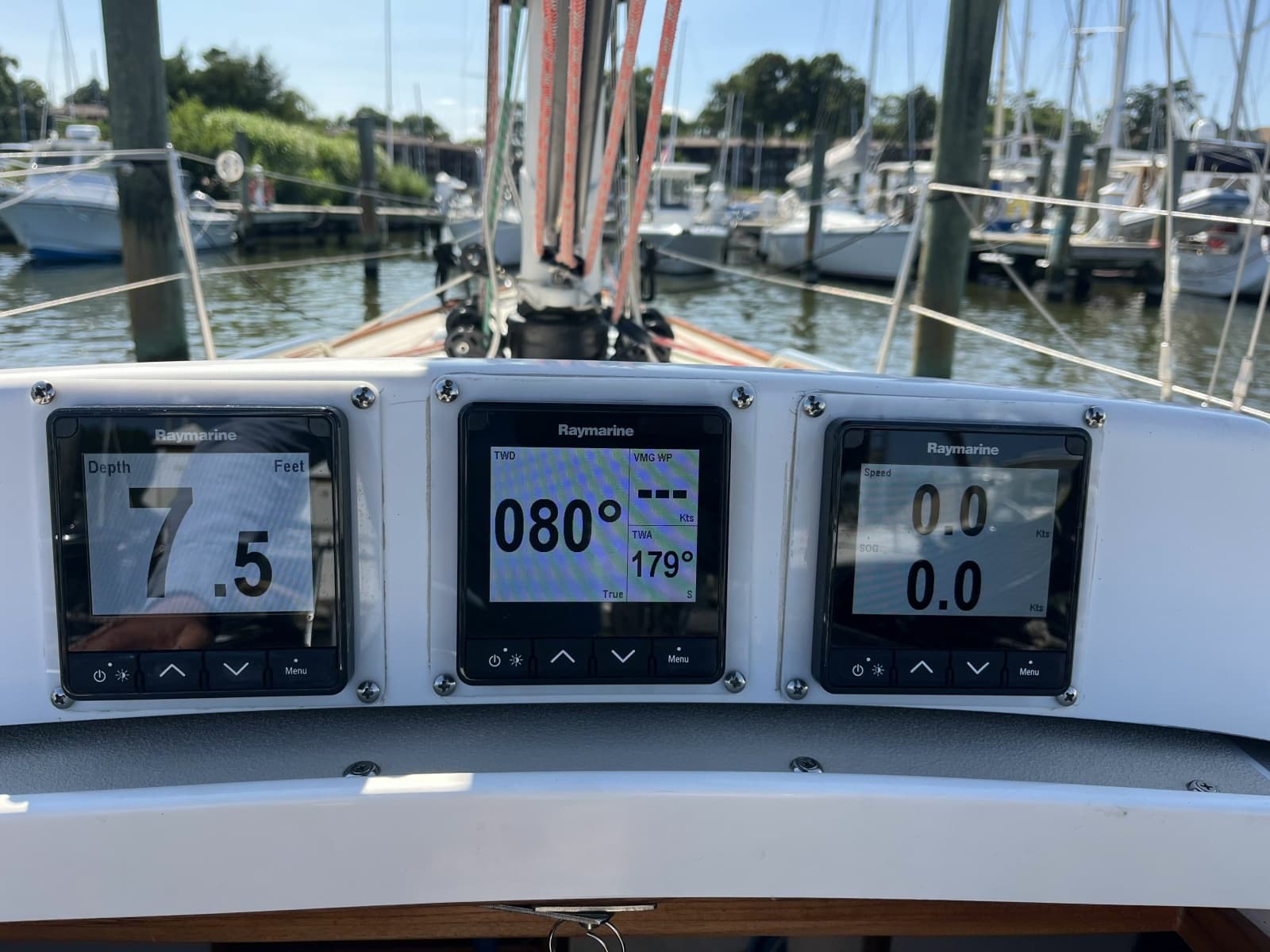 2006 J Boats J/100 - Photo 12