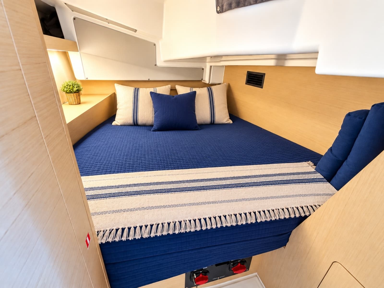 2024 Beneteau 34.1 - Photo 9